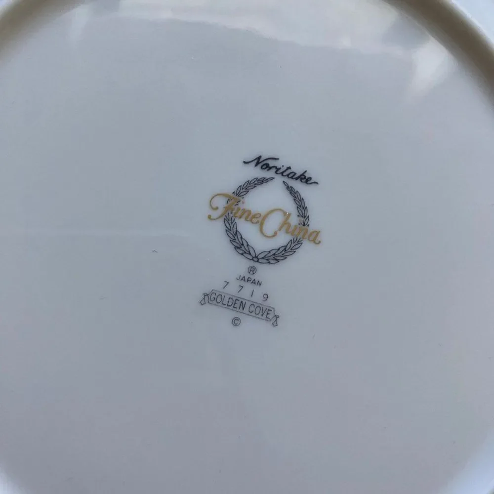 Vintage Noritake Golden Cove Salad Plate, Japan 1986, Gold Trim Fine China